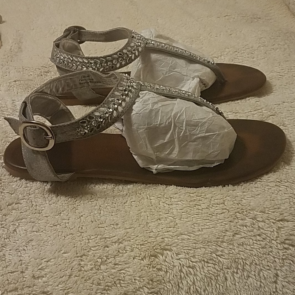LEI Sandals - Picture 2 of 4
